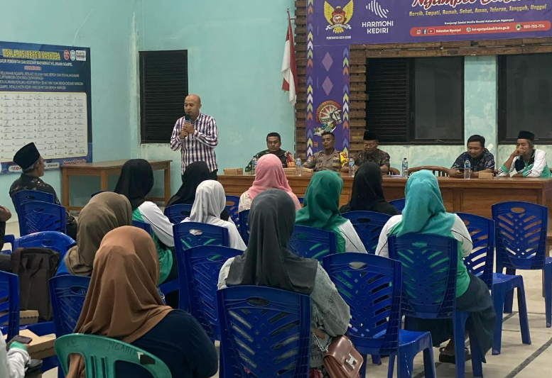 Sosialisasi Peraturan Walikota Nomor 32 Tahun 2023 sebagai pedoman dalam pembentukan Lebaga Kemasyarakatan Kelurahan di Kota Kediri